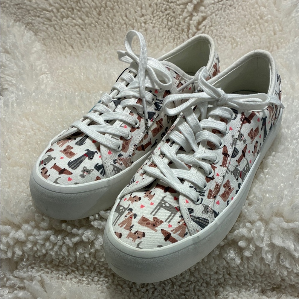 Cynthia Rowley NWT White and Multicolor Dog Print Sneakers